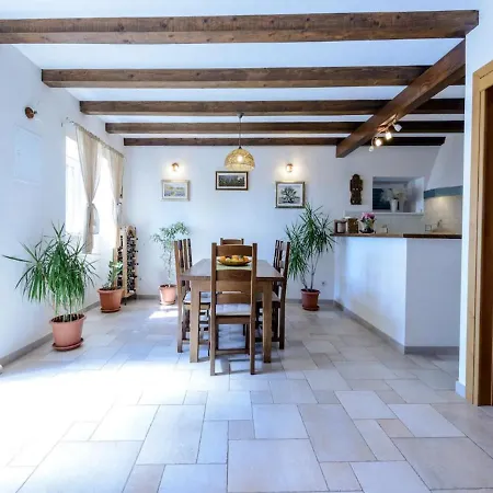 Casa Anka