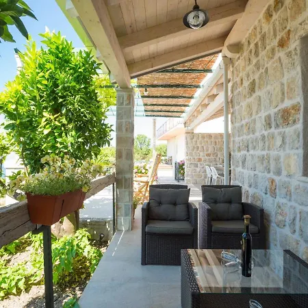 Casa Anka Holiday home *